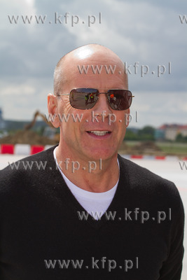 Gdansk. Rebiechowo. Bruce Willis przylecial do Polski...