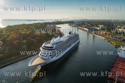 Do Portu Gdańsk zawinął wycieczkowiec Viking Sky,...