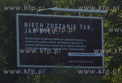 Gdańsk, ul. Nowolipie. Billboard"Niech zostanietak,...