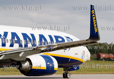Gdansk,Rebiechowo. Nz. Boeing 737-800 linii Ryanair....
