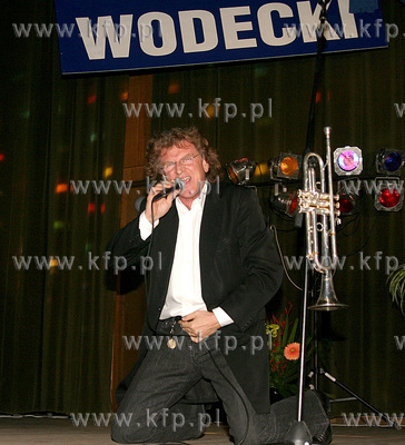 Zbigniew Wodecki, piosenkarz i muzyk instrumentalista,...
