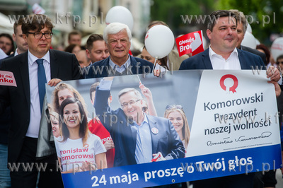 Sopot. Marsz poparcia dla Prezydenta Bronislawa Komorowskiego...