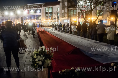 Placu Przyjaciół Sopotu. 8 rocznica katastrofy pod...