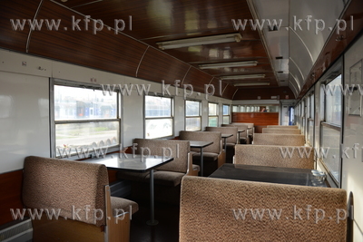PKP Intercity wystawia na aukcję stary wagon restauracyjny...
