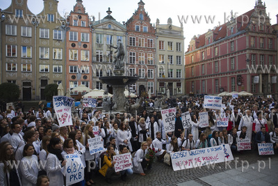 Demonstracja poparcia studentów Akademii Medycznej...