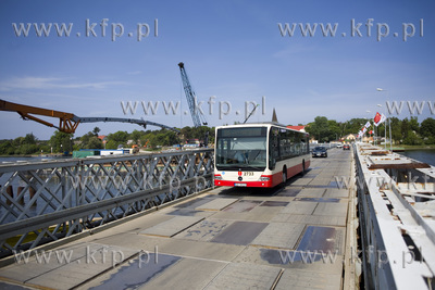 Budowa mostu zwodzonego w ciągu drogi wojewódzkiej...