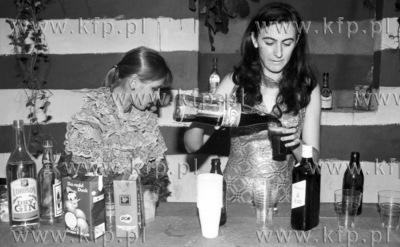 Barmanki podczas oficjalnej imprezy w sopockim klubie...