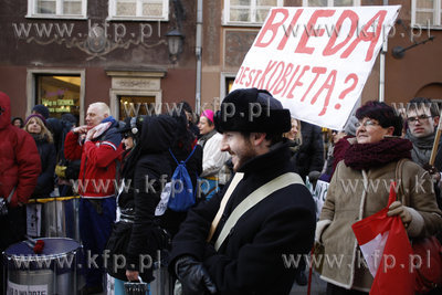 Około 150 osob uczestniczylo w gdanskiej Manifie....