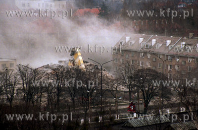 Wybuch gazu w wiezowcu przy Al. Wojska Polskiego w...
