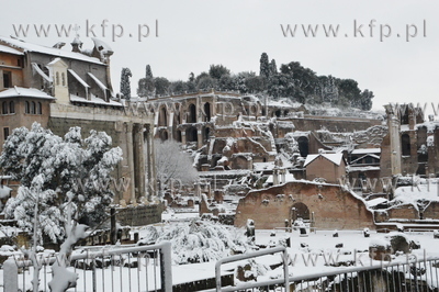 Atak zimy w Rzymie. 26.02.2018 Nz. Forum Romanum. fot....