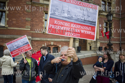 Protest mieszkańców Stogów przeciwko planom zajęcia...