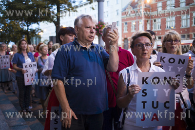 Sądprotest310717 przy ul. Nowe Ogrody w Gdańsku....