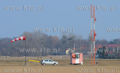 Port Lotniczy Gdynia - Kosakowo. 26.02.2014 fot. Andrzej...
