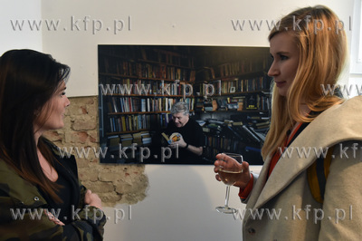Zobaczyć tłumacza, wystawa fotografii Renaty Dąbrowskiej...