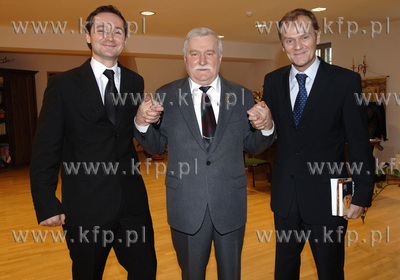 Donald Tusk przyjechal do rodzinnego Gdanska, po wygranych...