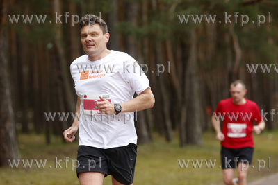 3 Maraton Gdańsk. Biegacze na 33 kilometrze trasy....