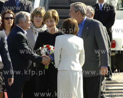 Powitanie gosci przez prezydenta RP Lecha Kaczynskiego...