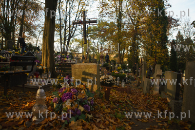 Cmentarz Srebrzysko. 31.10.2021/  fot. Anna Rezulak...