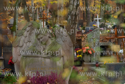 Cmentarz Srebrzysko. 31.10.2021/  fot. Anna Rezulak...