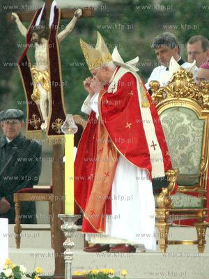 Wizyta papieza Benedykta XVI w Polsce. Msza Swieta...