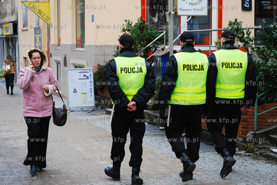 Patrole prewencji na ulicach Gdyni. Patrool na ul....
