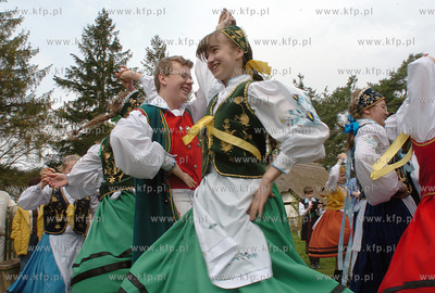 Impreza folklorystyczna Czarne Wesele w Muzeum Wsi...