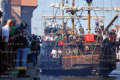 Po zwyciestwie z Stal Stalowa Wola pilkarze Lechii...