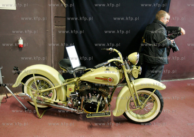 Muzeum Techniki i Komunikacji - Zajezdnia Sztuki w...