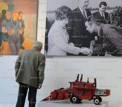 Muzeum miasta Gdyni. Wystawa Cudowne lata. Muzyka,...