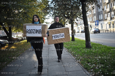 I Archidiecezjalny Marsz dla Zycia i Rodzin w obronie...