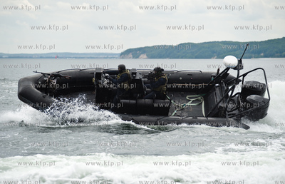 Gdynia. Torpedownia na terenie portu wojennego na Oksywiu....