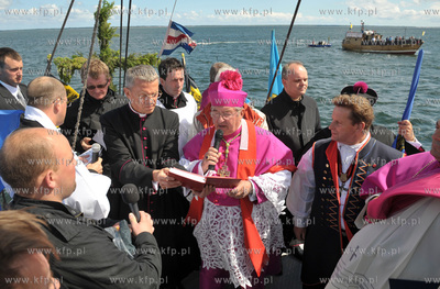 Morska Pielgrzymka Rybakow na odpust Sw. Apostolow...