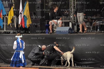 XIII Swiatowy Zjazd Kaszubow w Leborku. Antyterroysci...