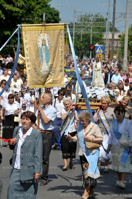 Uroczystosci i procesja Bozego Ciala w parafii sw....
