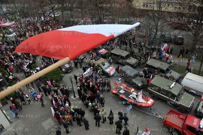 Gdanska Parada Niepodleglosci na ul. Podwale Staromiejskie....