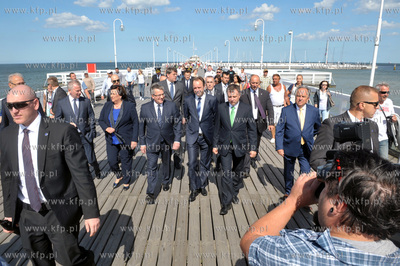 Wizyta prezydenta Bronislawa Komorowskiego wraz zona...