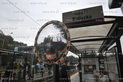Przystanek tramwajowy Opera Baltycka na al. Zwyciestwa...