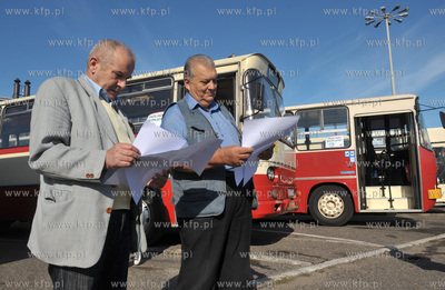 Zajezdnia autobusow miejskich ZKM na al. Generala Jozefa...