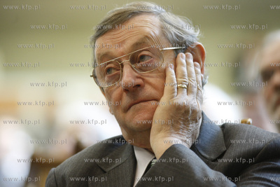 Politechnika Gdanska. Ogloszenie wynikow konkursu na...