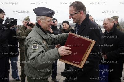 49 Baza Lotnicza w Pruszczu Gdańskim. Gen. bryg. pil....