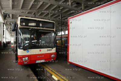 Zajezdnia autobusowa ZKM przy ul. Hallera w Gdańsku.
13.03.2015
fot....