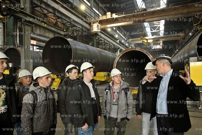 Dzien otwarty dla uczniow w Stoczni Gdansk i GSG Towers...