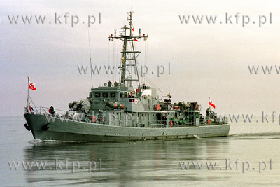 orp mewa port wojenny hel maj 1999 fot. LUKASZ GLOWALA...