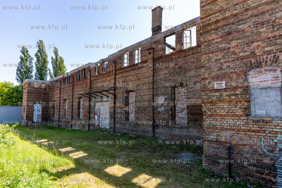 Stara zajezdnia tramwajowa w Oliwie przy skrzyżowaniu...