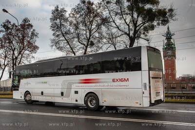 Gdańsk, Dworzec PKS. Nz. Autobus sieci Flixbus. 28.11.2019...