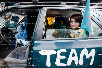 Gdansk. Parking przed Urzedem Marszalkowskim. Marszalek...
