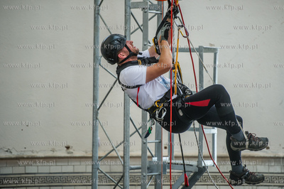 Gdańsk. Centrum Technik Wysokościowych Rojam. Pierwsze...