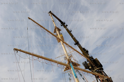 Gdansk. Stocznia Remontowa. Prace przy nowo postawionych...