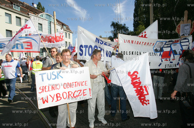 Szczecin. Kilka tysiecy zwiazkowcow z calej Polski...