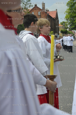 Procesja Bozego Ciala przeszla ulicami Pelplina.  03.06.2010...